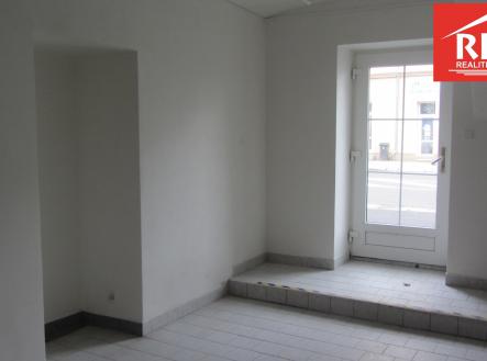 Pronájem - obchodní prostor, 34 m²