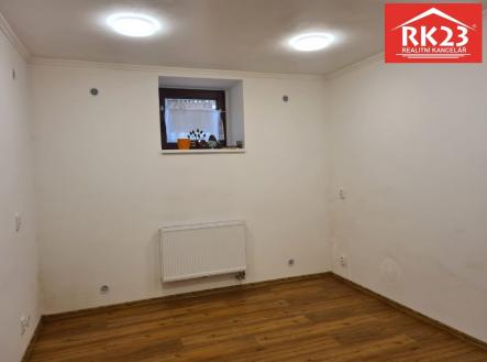 Pronájem - obchodní prostor, 13 m²
