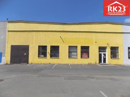Pronájem - obchodní prostor, 228 m²