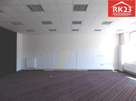 Pronájem - obchodní prostor, 228 m²