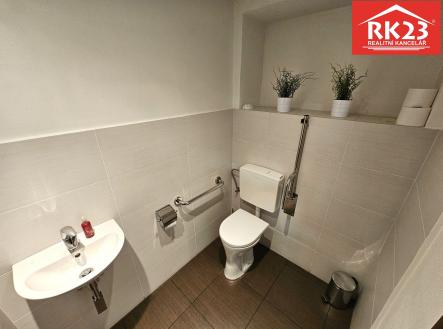 Pronájem obchodní prostory, 40 m²