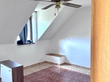 Pronájem bytu, 2+kk, 100 m²