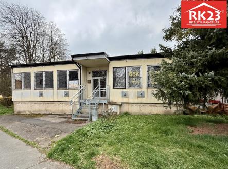 Pronájem obchodní prostor, 200 m²