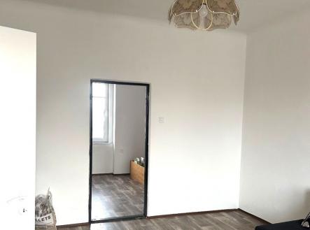 Pronájem bytu, 2+1, 42 m²