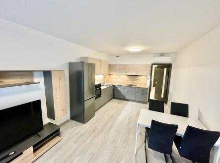 Pronájem bytu, 3+kk, 76 m²