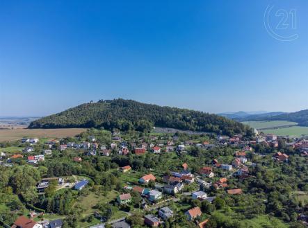 Prodej - pozemek pro bydlení, 1 588 m² obrázek