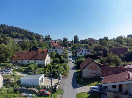 Prodej pozemku pro bydlení, 1 588 m²