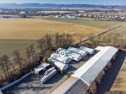 Pronájem skladovací prostor, 270 m²