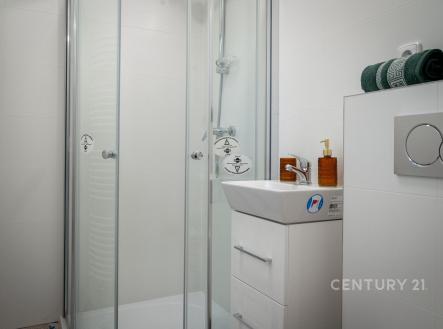 Pronájem bytu, 2+kk, 42 m²