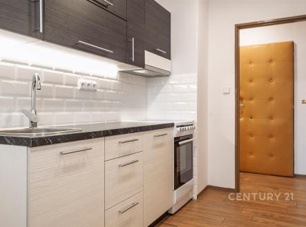 Pronájem bytu, 2+1, 56 m²