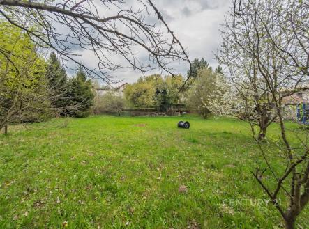 Prodej pozemku pro bydlení, 1 904 m²