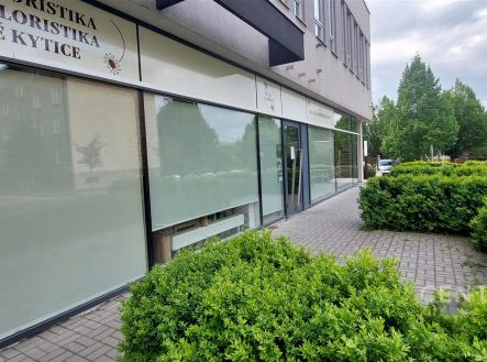 Pronájem obchodní prostory, 80 m²