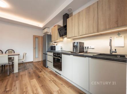 Pronájem bytu, 2+kk, 46 m²