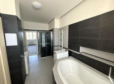 Pronájem bytu, 3+1, 80 m² obrázek