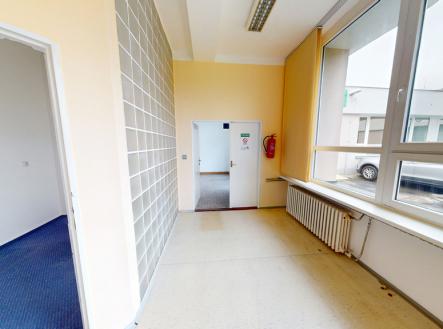 Pronájem obchodní prostor, 99 m²