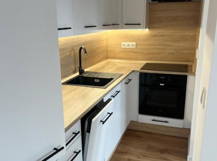 Pronájem bytu, 2+kk, 46 m²