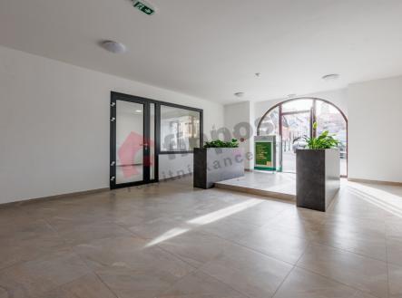 Pronájem komerčního objektu, sklad, 60 m²