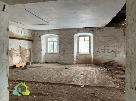 Prodej - historický objekt, 1 753 m²