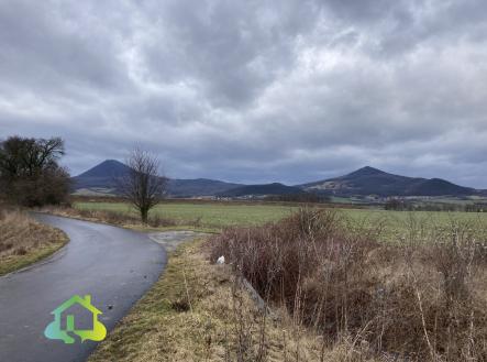 Prodej pozemku pro bydlení, 2 226 m² obrázek