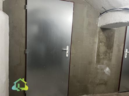 Pronájem komerčního objektu, sklad, 8 m²