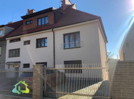 Pronájem bytu, 3+1, 100 m²