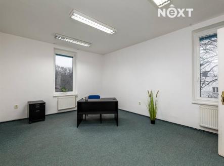 Pronájem kanceláře, 107 m²