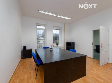 Pronájem kanceláře, 107 m²