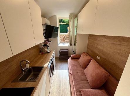 Pronájem bytu, 1+kk, 18 m² obrázek