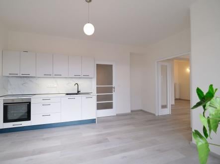 Pronájem bytu, 2+kk, 82 m²