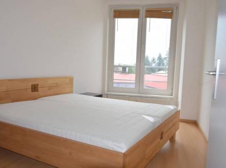 Pronájem bytu, 2+kk, 71 m²