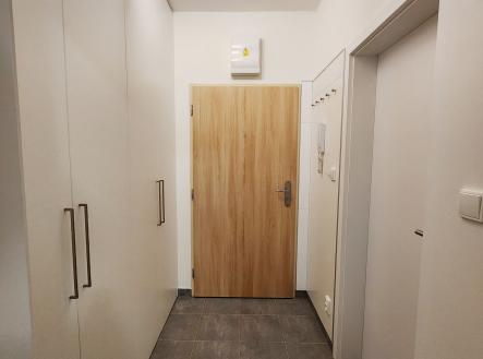 Pronájem bytu, 1+kk, 33 m²