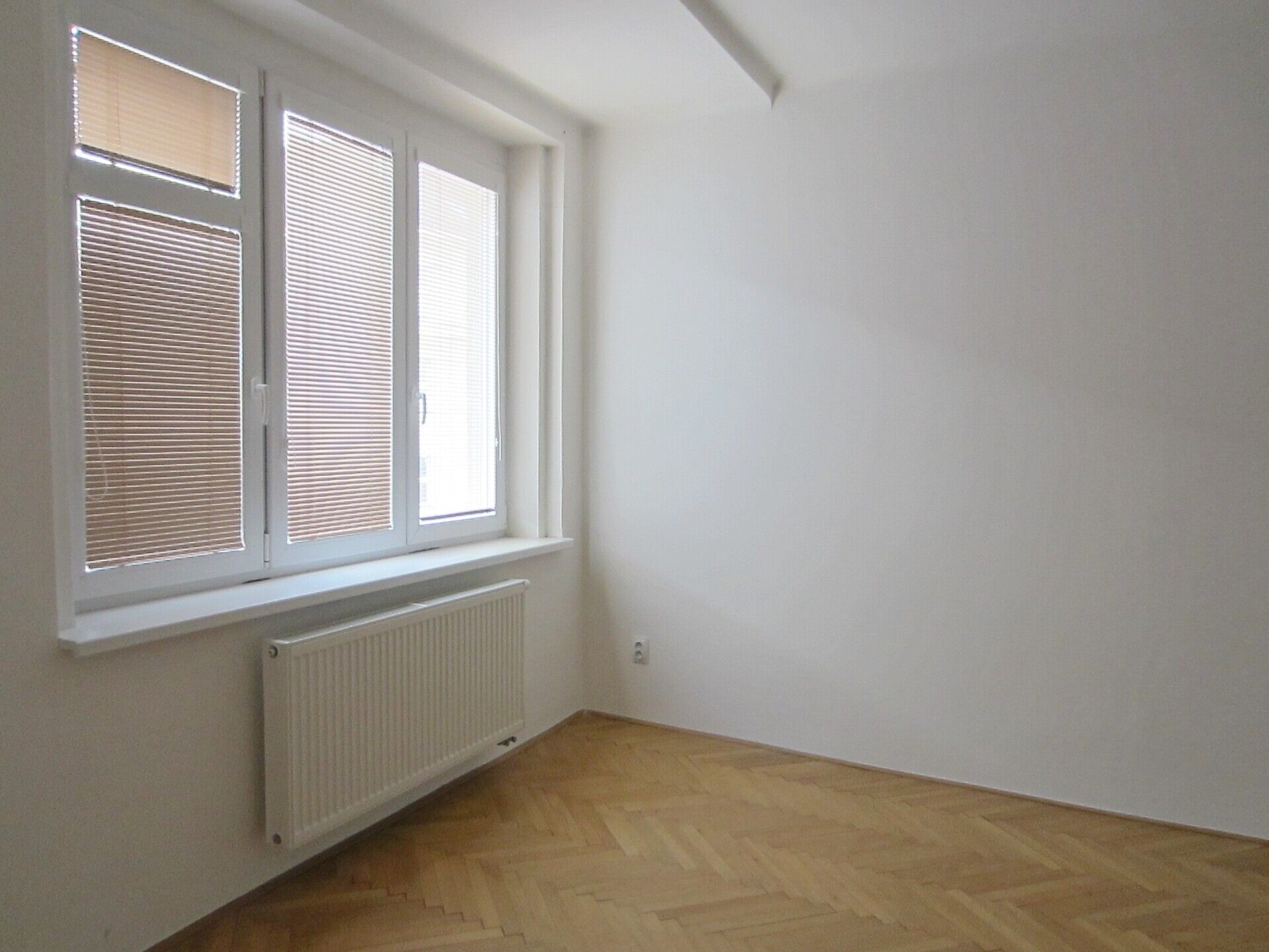 2+1/B Přemyslovská ulice, Praha 3, nájem na půl roku