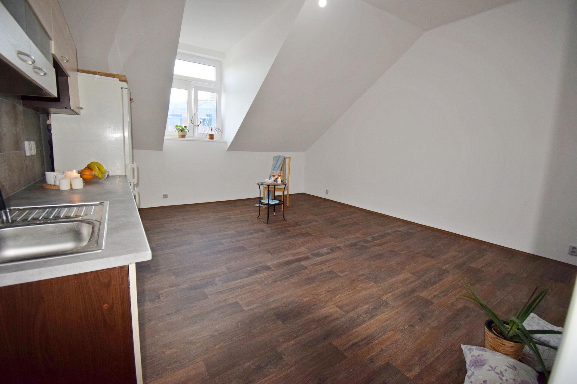 Sklad 26 m2, Novovysočanská ulice, Praha Vysočany