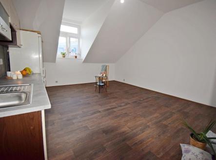 Pronájem skladovací prostor, 26 m²