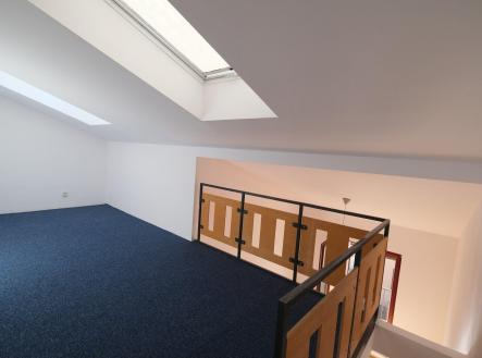 Pronájem bytu, 2+kk, 57 m²