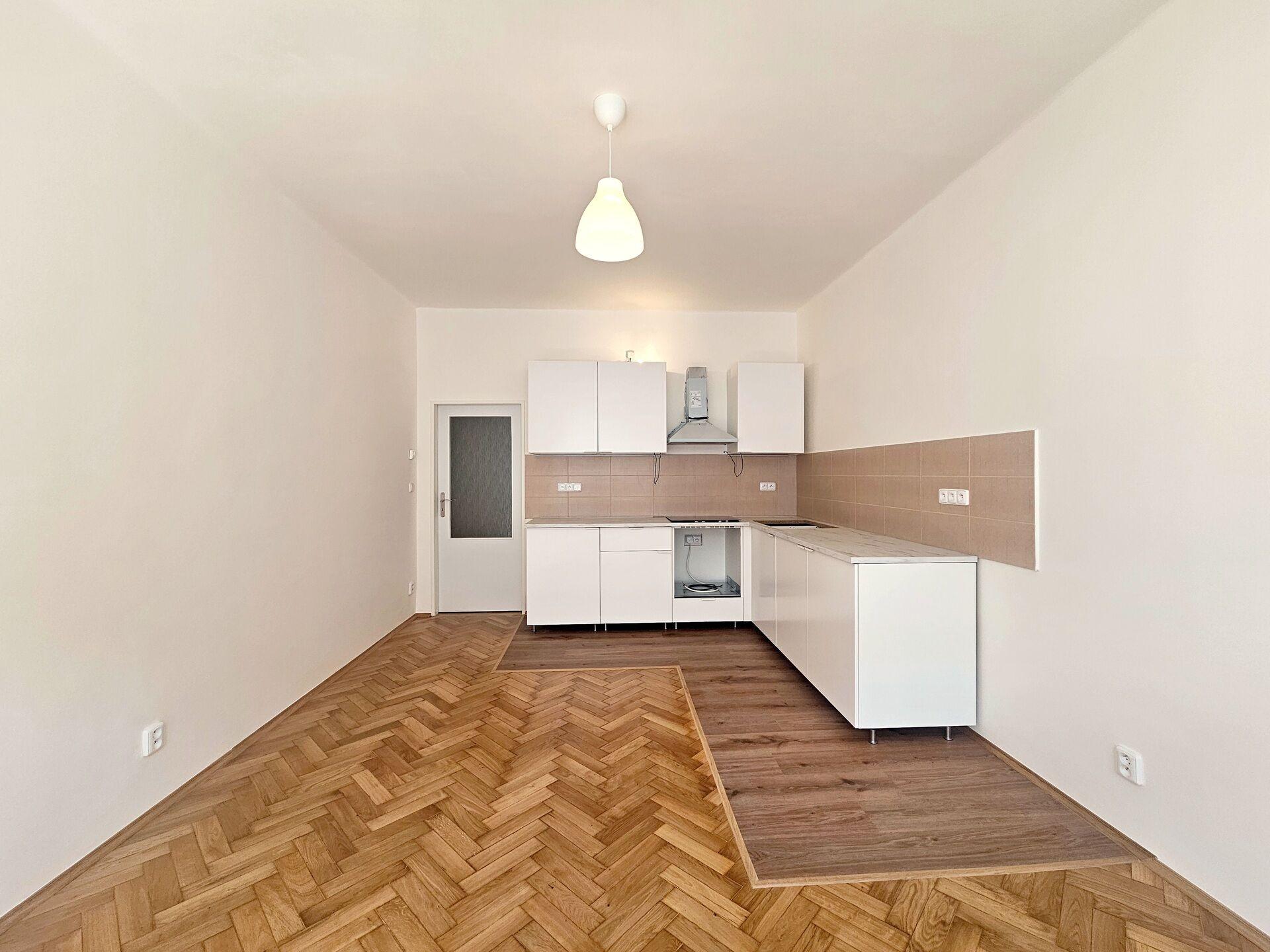 Kompletně zrekonstruovaný byt 3+kk s balkonem, Praha 3 Žižkov