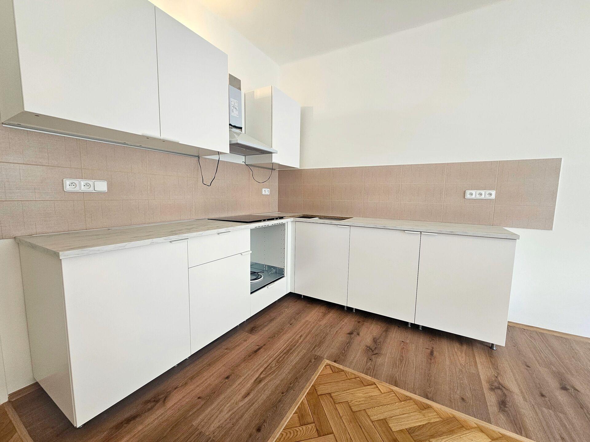Kompletně zrekonstruovaný byt 3+kk s balkonem, Praha 3 Žižkov
