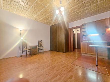 Pronájem bytu, 1+kk, 35 m²