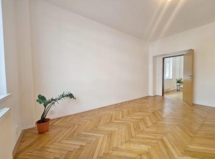 Pronájem kanceláře, 70 m²