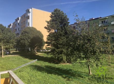 Pronájem bytu, 2+1, 74 m²
