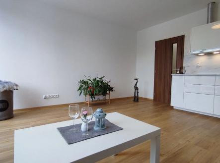 Pronájem bytu, 1+kk, 32 m²