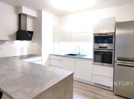 Pronájem bytu, 2+kk, 61 m²