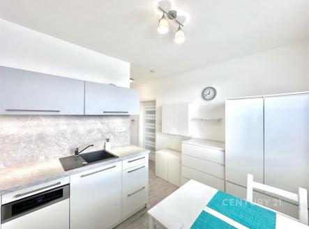 Pronájem bytu, 1+1, 35 m²