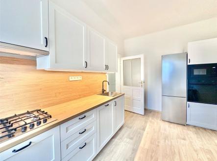 Pronájem bytu, 2+1, 96 m²