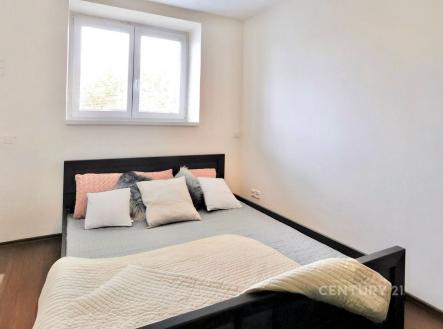 Pronájem bytu, 2+kk, 47 m²