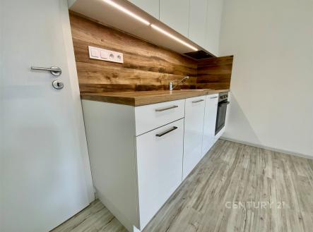 Pronájem bytu, 1+kk, 30 m²