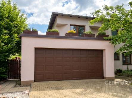 Pronájem domu/vily, 190 m²