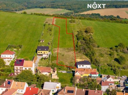 Prodej pozemku pro bydlení, 1 300 m²