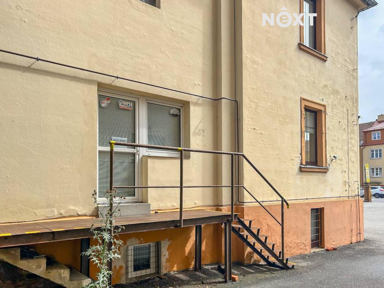 Pronájem komerční Sklady, 130㎡