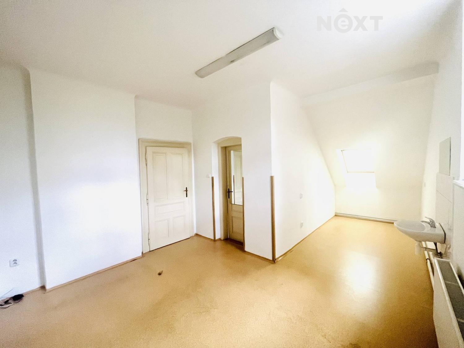 Pronájem komerční Obchodní prostory, 11㎡|Jihočeský kraj, Písek, Budějovické Předměstí, Nádražní 506/